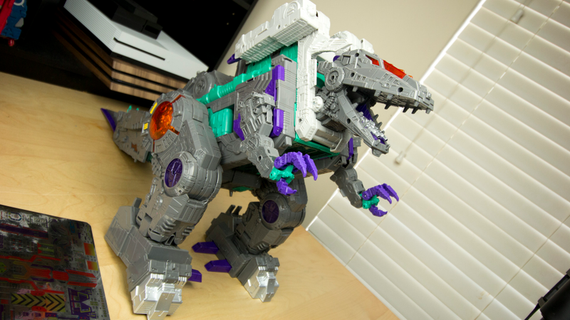 Look at his comically tiny arms. How can he fight with baby arms? You got the baby arms, Trypticon.